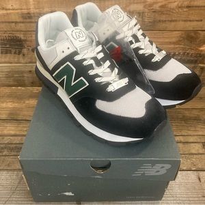New Balance Men’s 574 Rugged Sneaker ML574DVB Black White Green sz 10.5